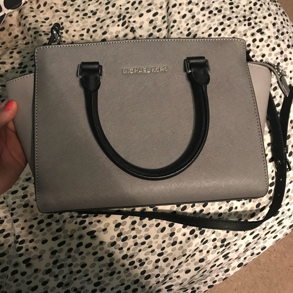 Amazing condition MK purse